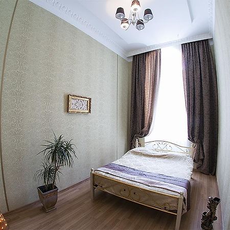 Apartment Vozle Teatra Opery I Baleta Lviv Ngoại thất bức ảnh